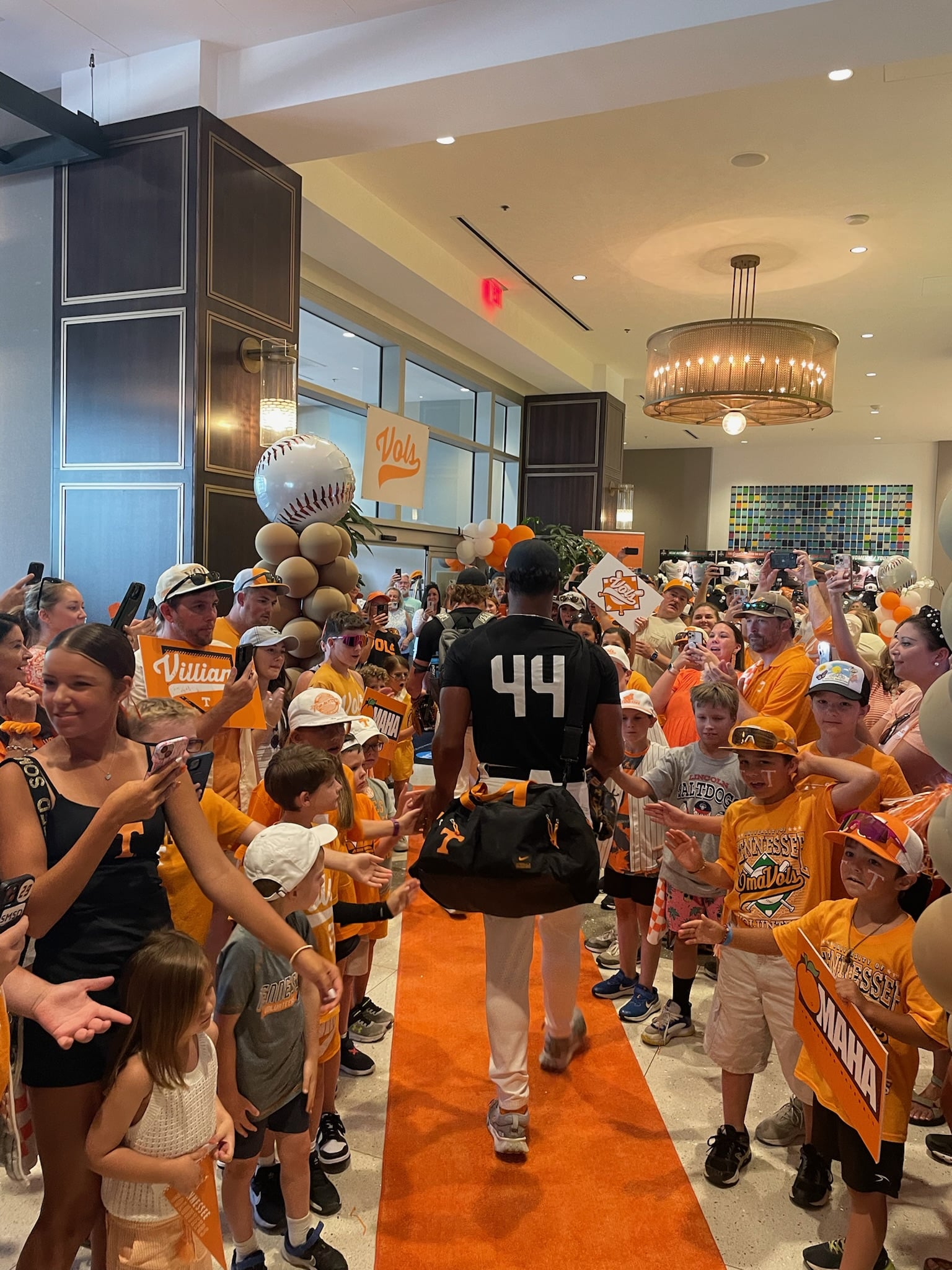 Hotel send-off for Vol baseball